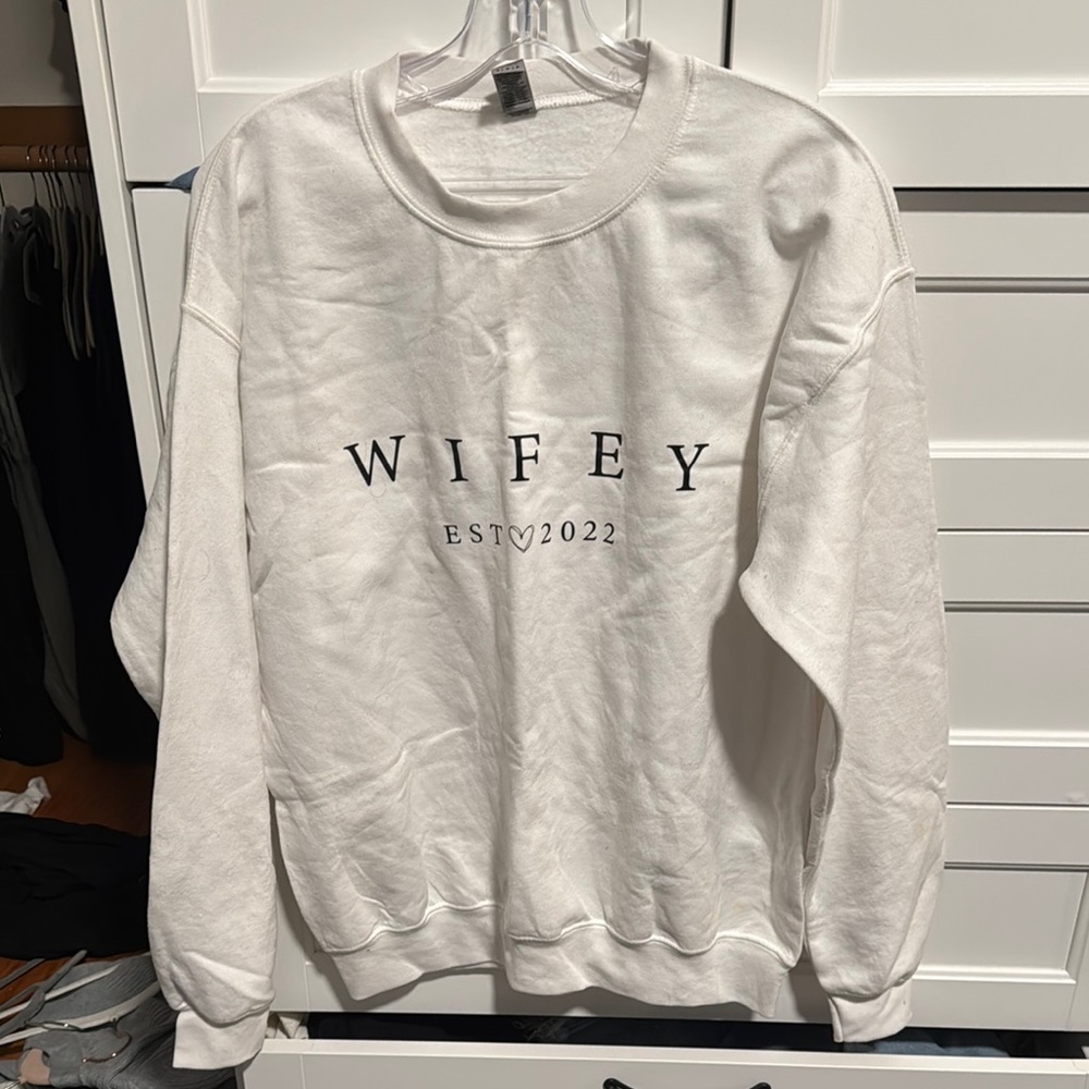 White 'Wifey EST 2022' Sweatshirt